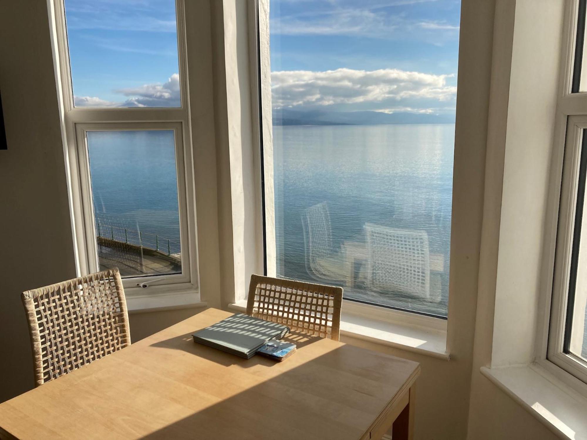 Marine Terrace Apartments 크리키어스 외부 사진